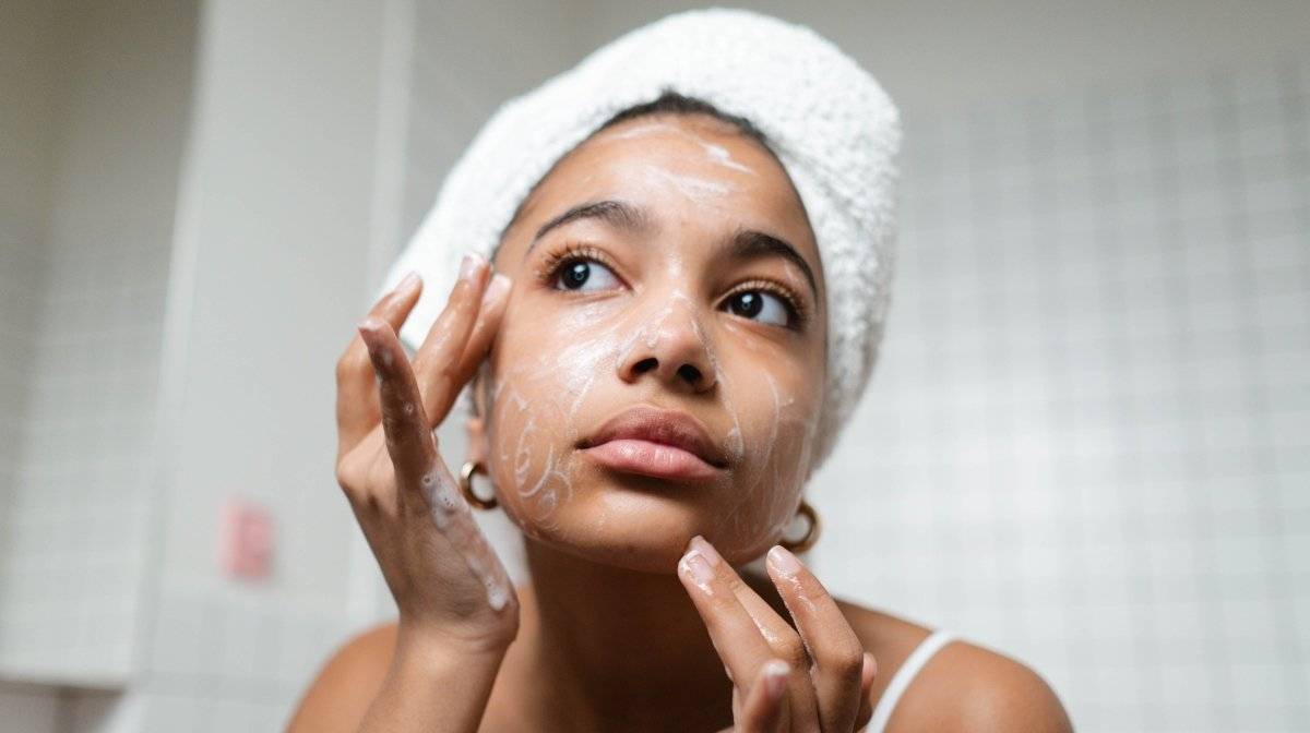 How to Build a Skincare Routine for Healthy Skin - Serenity Skin